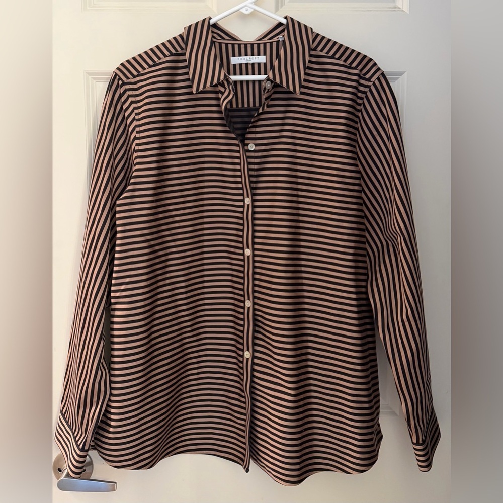Foxcroft Women’s Noniron Modern Striped Button Down, 100% Cotton, Tan/Black, M/L